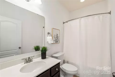 Bath - 214 Butterfly Pl, Fort Mill, SC 29708 photo 2 of 3