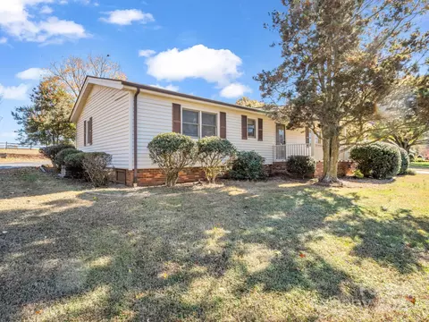 1640 Lithia Springs Rd, Shelby, NC 28150