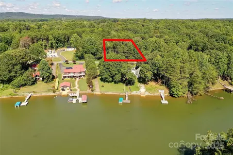 6968 Navajo Trl, Sherrills Ford, NC 28673