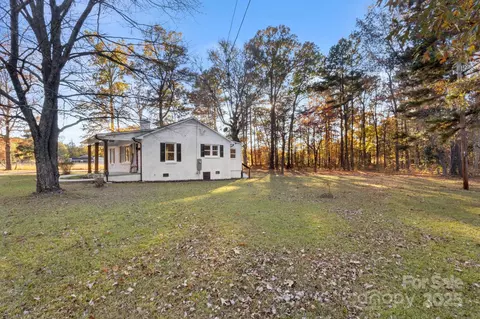 Exterior - 1978 Powell Ave, Lancaster, SC 29720 photo 5 of 8