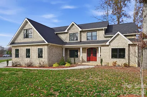 101 Mcalway Rd, Charlotte, NC 28211