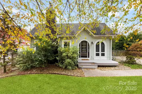 403 Hillcrest Ave, Gastonia, NC 28052
