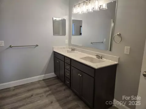 Bath - 119 Tryon View Dr, Flat Rock, NC 28731 photo 2 of 3
