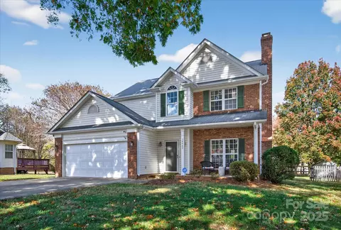 14443 Planters Knob Ln, Charlotte, NC 28273