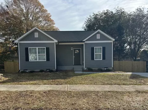 104 S Ransom St, Gastonia, NC 28052