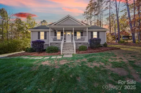 1223 Rainbow Dr, Oakboro, NC 28129