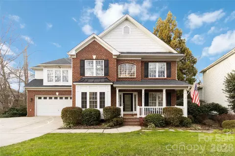 14211 Harvington Dr, Huntersville, NC 28078