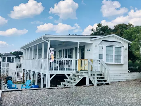 108 Brit Ln, New London, NC 28127