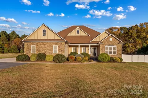 2655 Umberger Rd, Cleveland, NC 27013