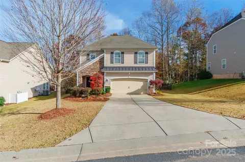 4013 Bridgepoint Dr, Fort Mill, SC 29715