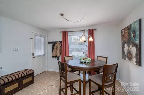 164 8th Sw Ave SW, Conover, NC 28613 photo 17
