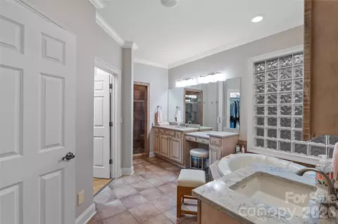Bath - 249 Pine Mountain Trl, Brevard, NC 28712 photo 1 of 7