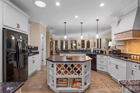 Kitchen - 249 Pine Mountain Trl, Brevard, NC 28712 photo 3 of 5