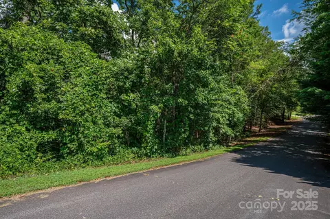Line Drive, Forest City, NC 28043