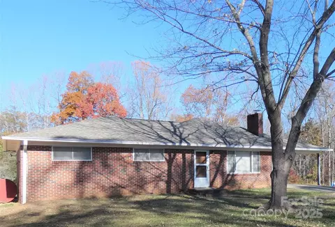 150 Fonda Rd, Statesville, NC 28677