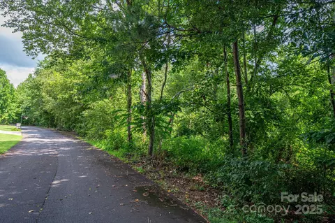 Line Drive, Forest City, NC 28043