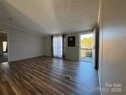 930 Dc Johnson Rd, Marion, NC 28752 photo 21