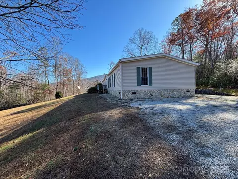 930 Dc Johnson Rd, Marion, NC 28752 photo 3