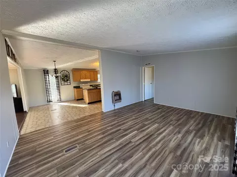 930 Dc Johnson Rd, Marion, NC 28752 photo 20