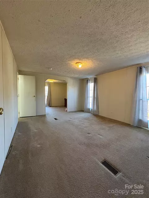 930 Dc Johnson Rd, Marion, NC 28752 photo 23