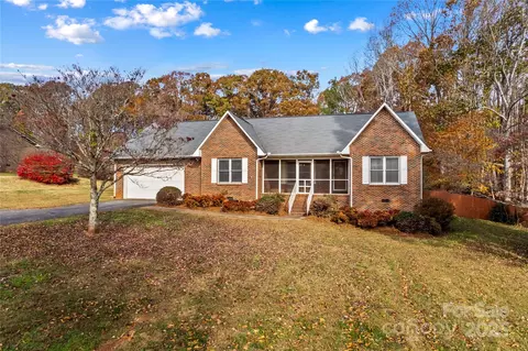 146 Beech Brook Ln, Statesville, NC 28625