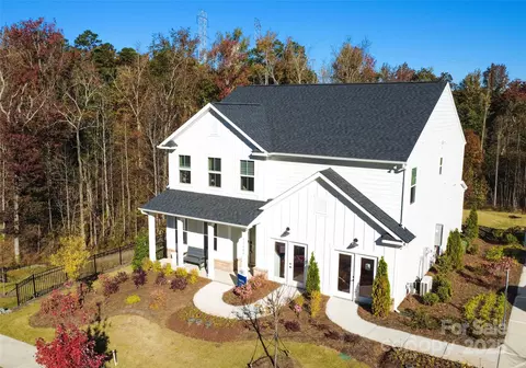 13621 Roderick 122 Dr #122, Huntersville, NC 28078