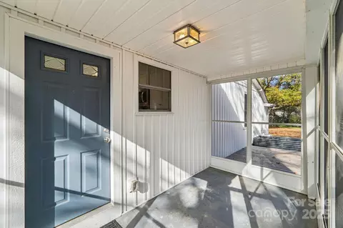 Exterior - 611 Sumner St, Kannapolis, NC 28083 photo 4 of 9