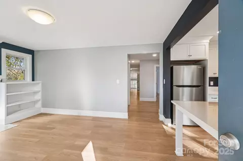Living - 611 Sumner St, Kannapolis, NC 28083 photo 1 of 7