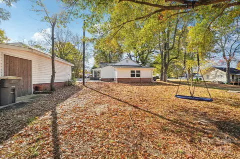 Exterior - 611 Sumner St, Kannapolis, NC 28083 photo 7 of 9