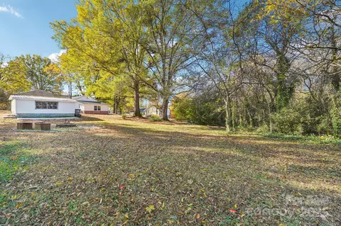 Exterior - 611 Sumner St, Kannapolis, NC 28083 photo 6 of 9