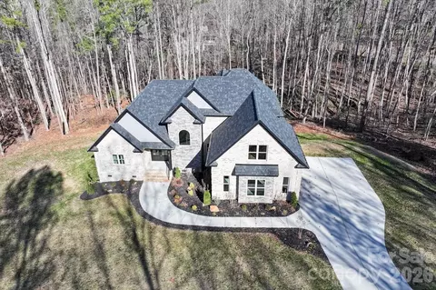 4161 Mineral Ln, Lincolnton, NC 28092