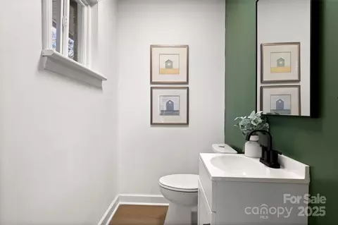Bath - 805 Leewood Dr, Monroe, NC 28112 photo 5 of 5