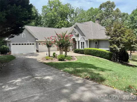 119 Whaling Ln, Mooresville, NC 28117