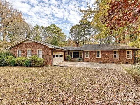 1109 Mistywood Ln, Concord, NC 28027