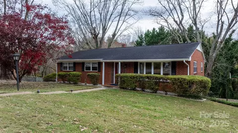 117 Clark St, Morganton, NC 28655