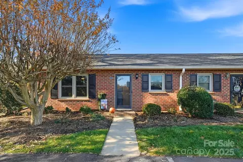 885 21st Ne Ave NE, Hickory, NC 28601