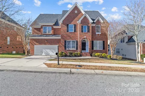 3214 Grandeur Rd, Charlotte, NC 28269