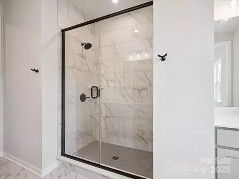 Bath - 619 Webster Ln, Cramerton, NC 28032 photo 3 of 3
