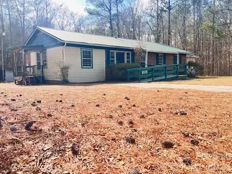 405 W Inwood St, Bethune, SC 29009
