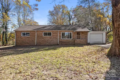 601 E Blue Ridge Rd, East Flat Rock, NC 28726