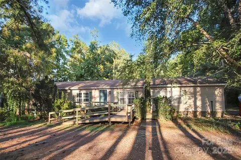 122 Cicero Ln, Lawndale, NC 28090