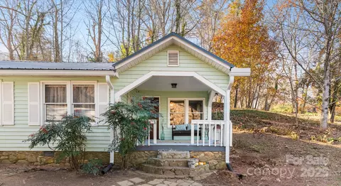 14 Sluder Branch Rd, Candler, NC 28715