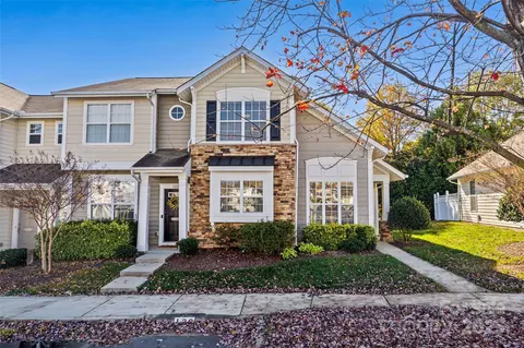 120 Chimney Rock Ln, Fort Mill, SC 29708