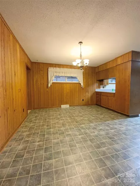 Dining - 167 E High Rd, Bostic, NC 28018 photo 1 of 1