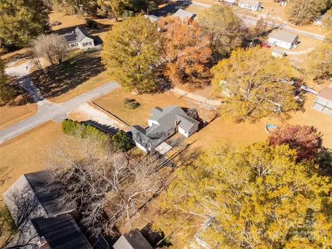 View/Area - 2429 Bartlett St, Lancaster, SC 29720 photo 5 of 6