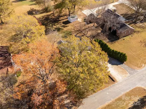 View/Area - 2429 Bartlett St, Lancaster, SC 29720 photo 3 of 6