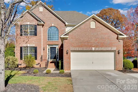 9211 Hickory Tree Ln, Charlotte, NC 28277