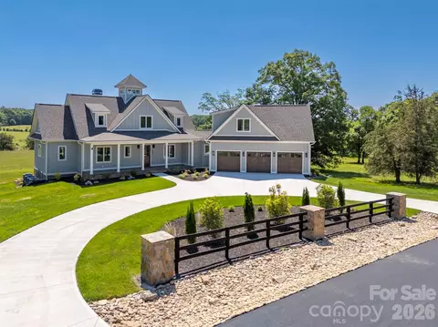 297 Mountain Meadows 7 Ln #7, Tryon, NC 28782