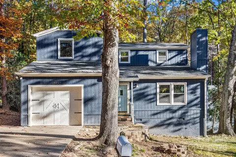 2137 Manawa Ln, Tega Cay, SC 29708