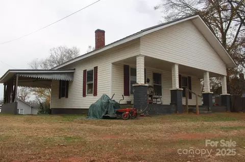 124 Eastside Dr, Forest City, NC 28043